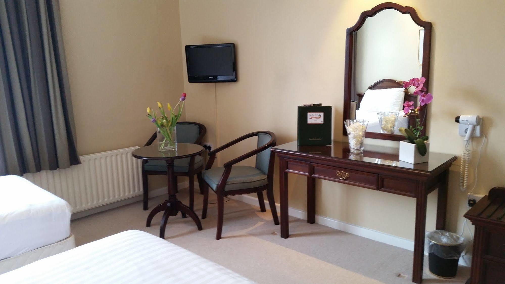Twin Trees Hotel & Leisure Club Ballina  Eksteriør bilde